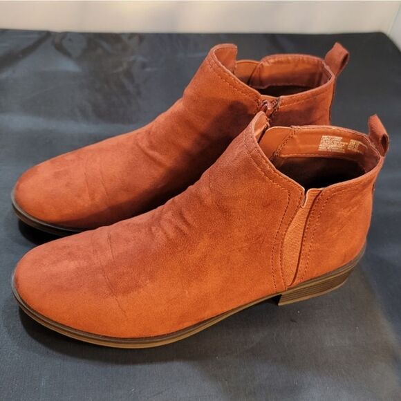 TIME & TRU WOMEN'S ZIPPER CLOSURE BOOTIE - Picture 7 of 16